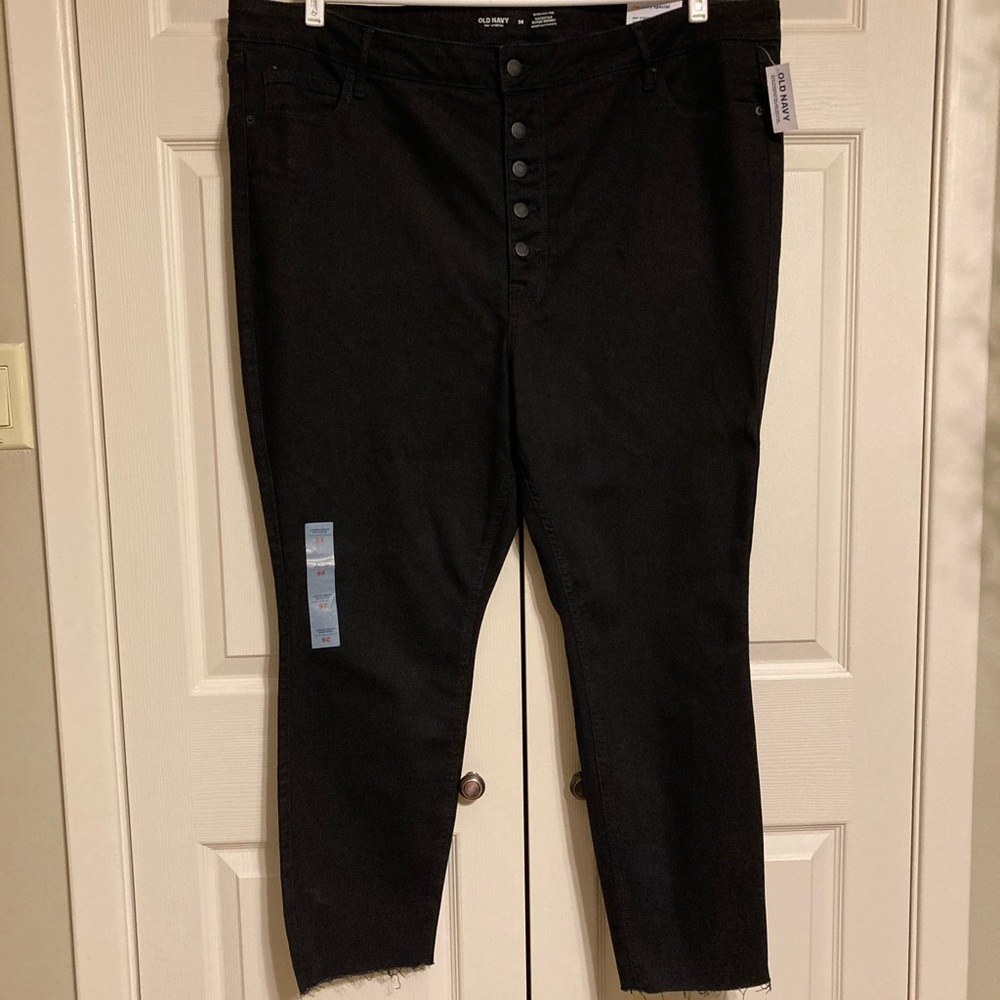 Old Navy Rockstar Extra high-rise, skinny, button fly black denim jeans size 26